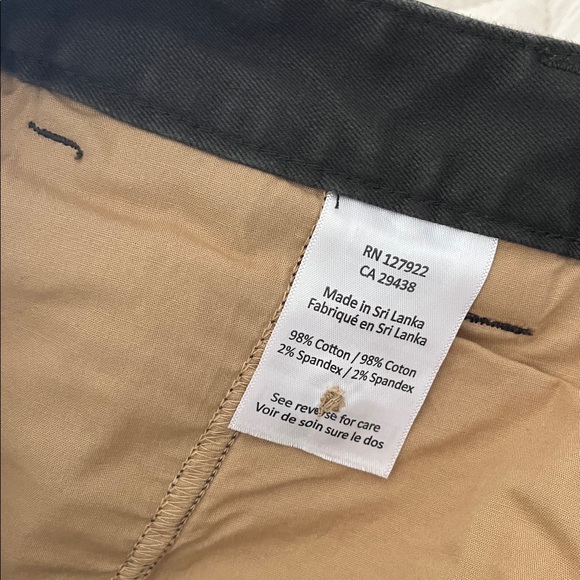 Mountain Khakis Men's Dark Gray Flat Front Shorts - Picture 3 of 5